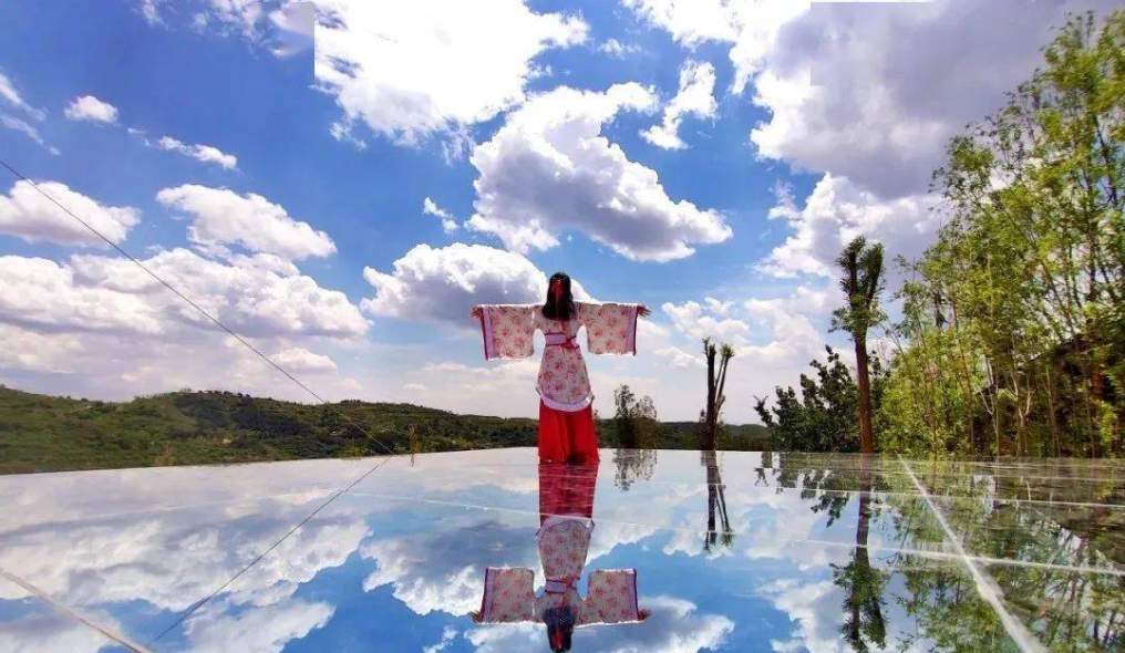 网红“试胆石”被砸 “仙境”还是“险境”就在一念之间