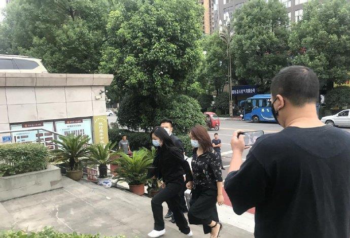 谭松韵庭审现场哽咽发言|谭松韵庭审现场哽咽发言是怎么回事？事件真相到底是什么？