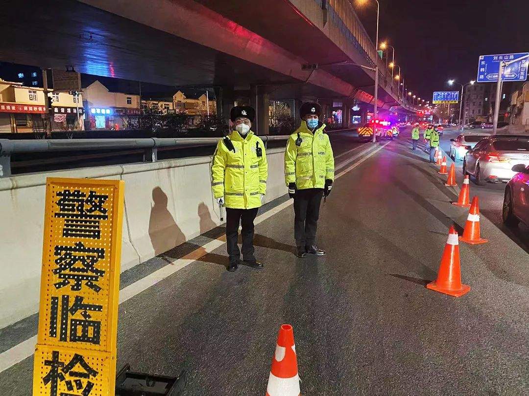 济南交警：预计27日15时至22时，市区周边高速公路将出现大规模入城车辆