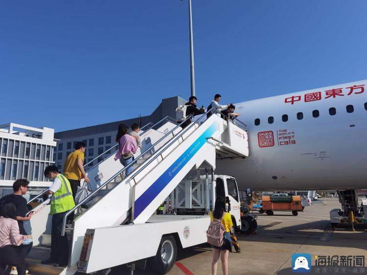 C919常态化运行首日:航班满客、有乘客当日往返沪蓉只为体验