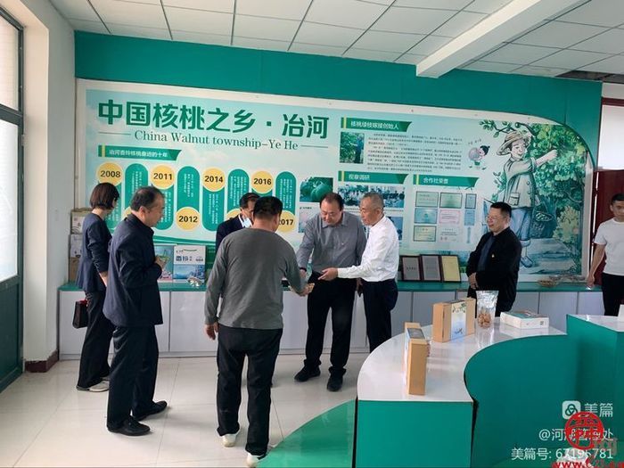 济南市水务局河湖管理处党支部联合省、市审批局党支部开展主题党日活动