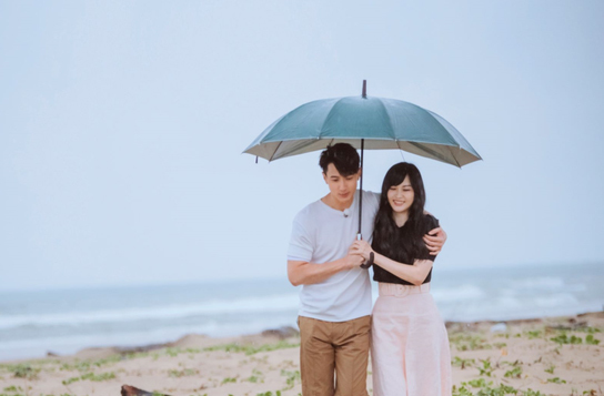 《婚前21天》吴尊为妻子制造惊喜 傅首尔试婚纱