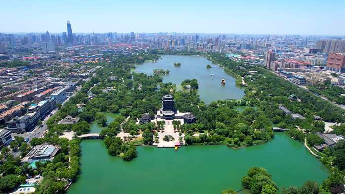 诗画济南丨四面荷花三面柳 半城湖色美如画