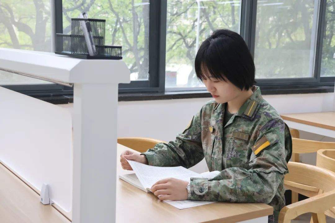 参加高考的同学注意啦！27所中国军校，等你报考