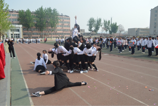 历城职专奉献文化艺术大餐 让德育工作靓起