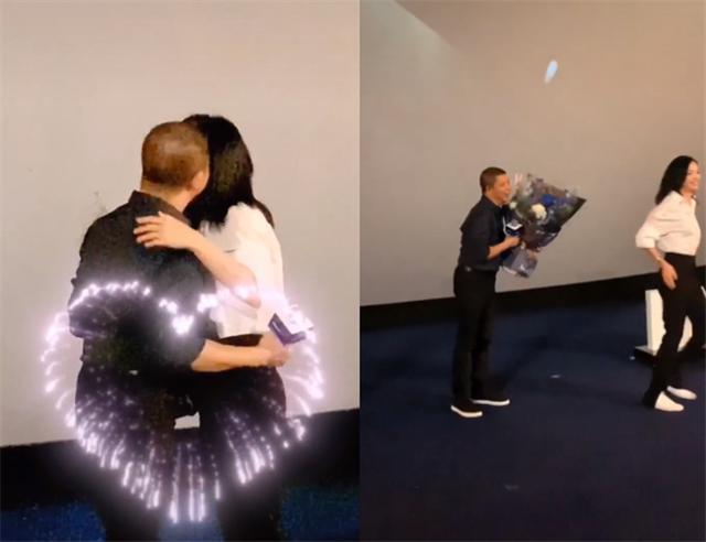 曹郁|姚晨曹郁情难自禁当众亲吻，下台还三步一回头！结婚8年如胶似漆