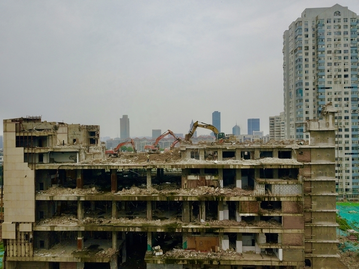 齐鲁宾馆二期拆除近尾声，青山入城、佛山倒影将重现！