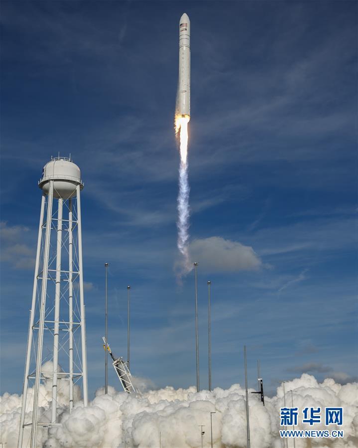 美“天鹅座”飞船给空间站送货