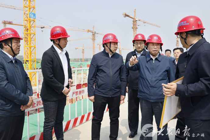 刘家义在泰安调研