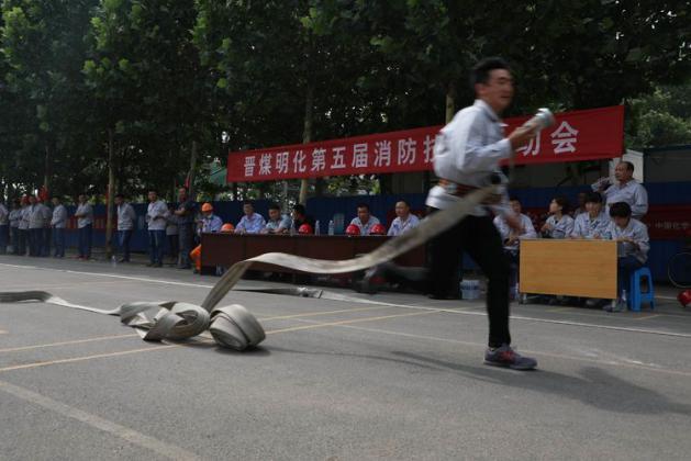 实景演练 实地整改 深入基层——济南市“安全生产月”走向深入