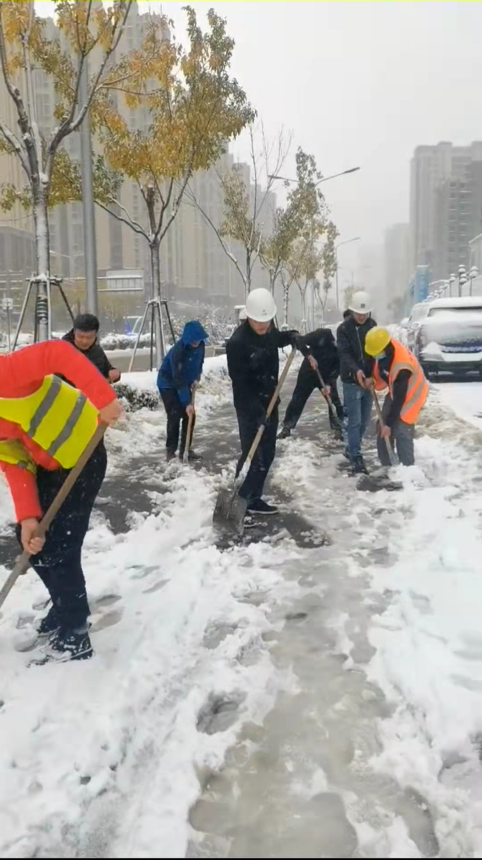 以雪为令抗冰除雪历下控股在行动