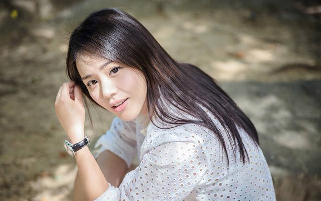 马思纯方否认出国治抑郁症|心疼！马思纯方否认出国治抑郁症 节目中曾自爆吃药控制情绪