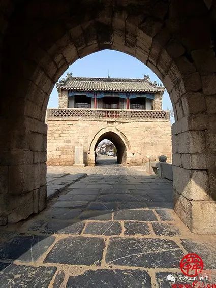 长城旁古道边的村庄什么范