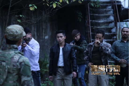 《猎枭行动》定档4月12日 孤胆英雄狂战毒枭