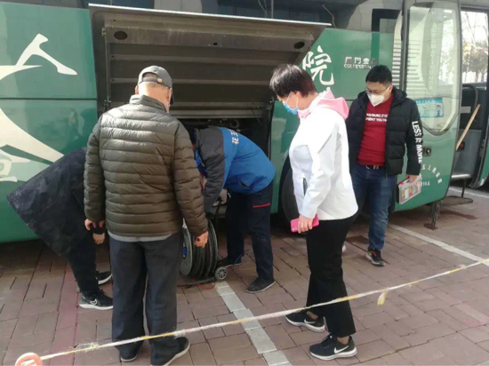 助力复工复产 市五院恢复办理健康证