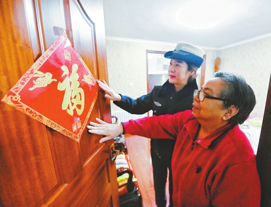 小小“门把手”牵动民警心