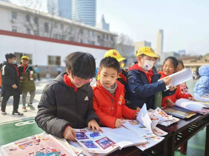 项目赋能，学向未来！十亩园小学开展寒假项目化特色作业展示