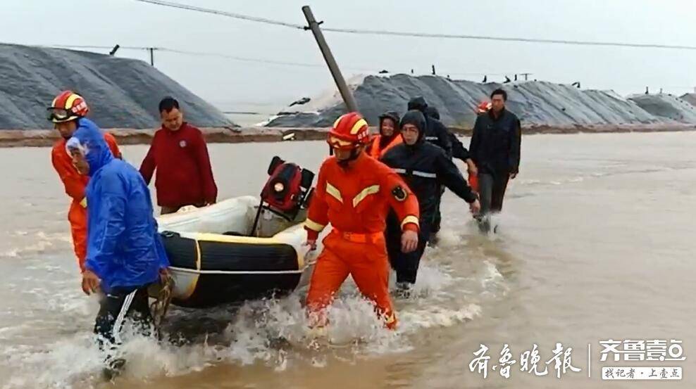 河水倒灌盐场，滨州25名工人被困宿舍！消防部门赶赴现场救援