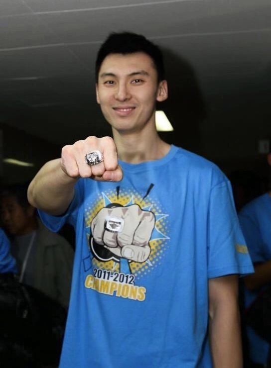 痛心！33岁CBA球员吉喆去世，高以翔曾出演其原型