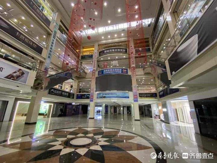 花50万装修，开业半年被迫关门！商户：当初承诺四年店面不动