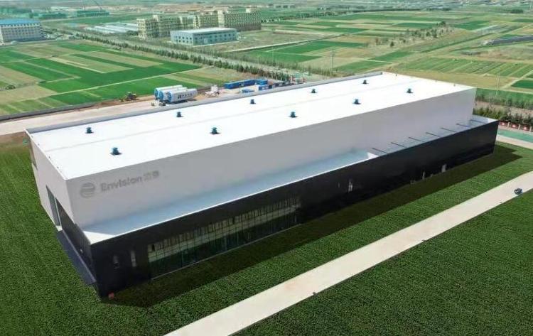 首台风机完成吊装，山东海上风电实现零突破！