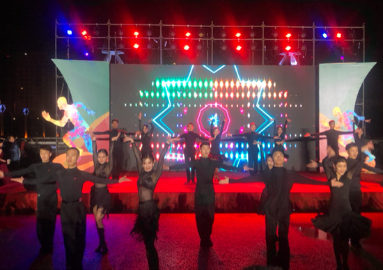 “点亮泉城”2019济南市全民健身跑举行