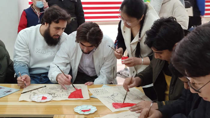 文艺点亮泉城，来看济南五一期间的“文艺日历”