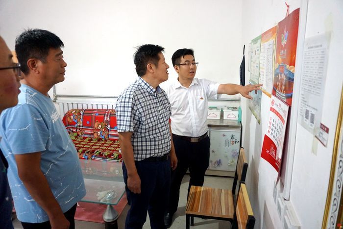 济南市一院赴“第一书记”帮扶村走访慰问