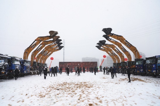 抗击疫情山东时刻系列报道：战“疫”大考中的“青岛答卷”