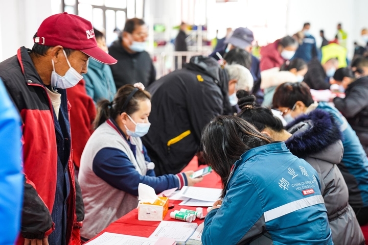 中建八局二公司承建，山东省最大棚改项目——济南华山片区安置房回迁历时8年圆满收官