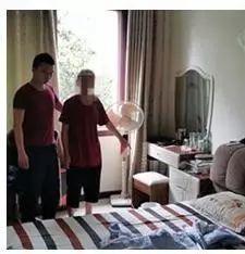 笨贼！小偷入室盗窃东西没偷到，还把自己东西给落下了……