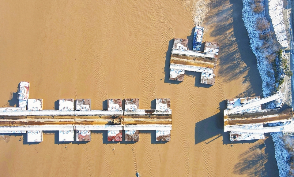 应对流凌 浮桥拆除