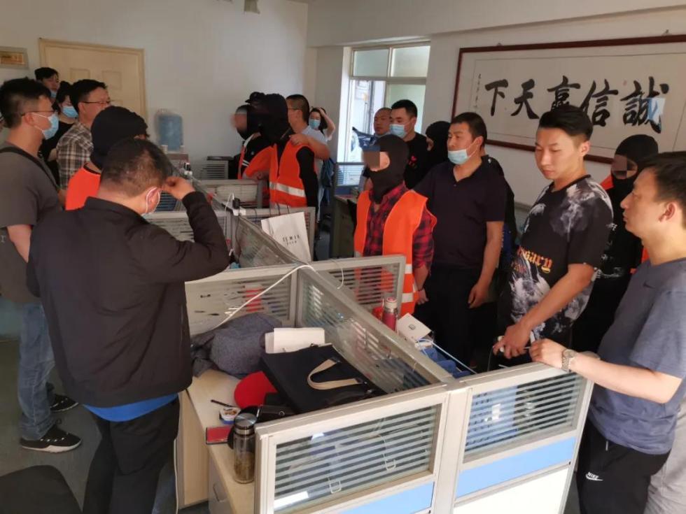 犯罪团伙靠代写代发论文诈骗600万，警方：大多初高中文化