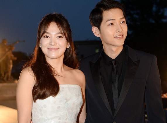 网友偶遇玄彬宋慧乔散步遛狗|【吃瓜围观】网友偶遇玄彬宋慧乔散步遛狗，复合又添新证据！