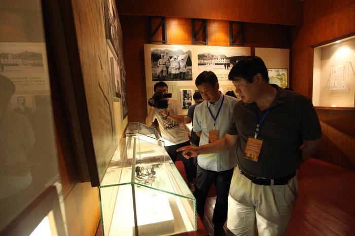 延续城市文脉，留住城市记忆——市政协围绕老建筑保护与利用再次“商量”