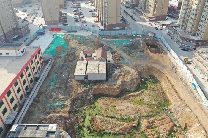 【啄木鸟在行动】莱芜区青草河公园西侧有渣土未覆盖