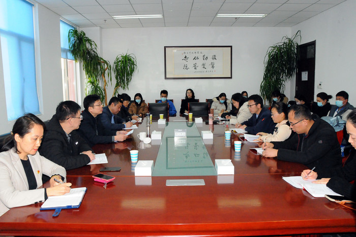 济南市技师学院党委书记李冬利开展十九届六中全会精神宣讲
