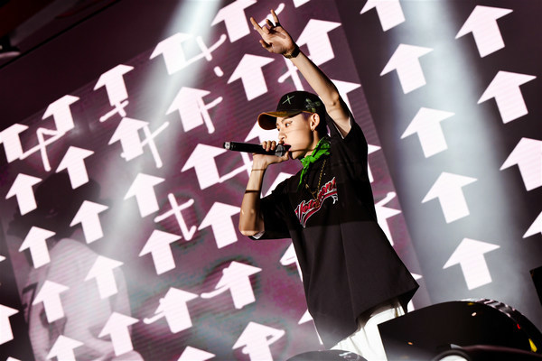 小鬼王琳凯生日音乐会完美落幕 首张EP上线