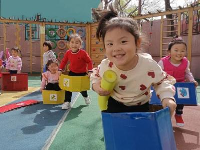 舜南幼儿园举办“沉浸式”家长会