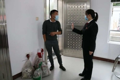 “携硬币清偿被法院罚5万”当事人：已递交复议申请