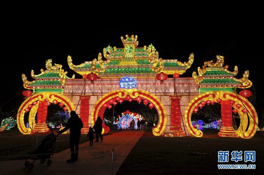第二届纽约花灯游园会开幕