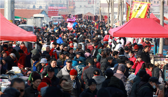 【网络述年】赶年集 品年味 过年就要这个热闹劲儿！