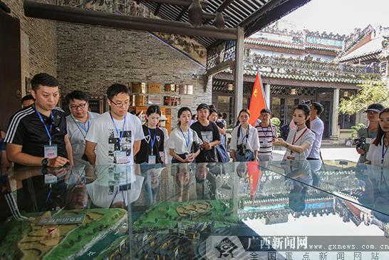 网媒记者参观粤东会馆 感受红色文化魅力