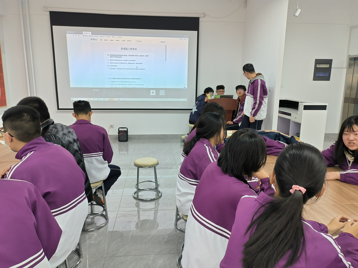 济南信息工程学校电商产业学院：课程对接行业 激发学生兴趣