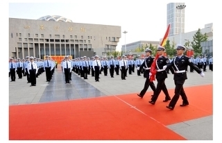 国庆假期首日济南交通平稳有序，景区将迎来出行高峰