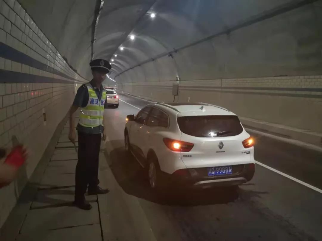 四川长宁6.0级地震已致11人遇难多人受伤 救援彻夜进行