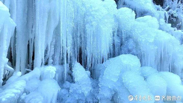 济南南部山区再现梦幻冰瀑大世界，美如龙宫般绚烂