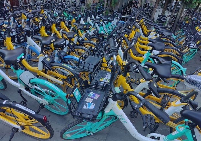 左手叫屈，右手涨价，“共享经济”下半场还有多少想象力？