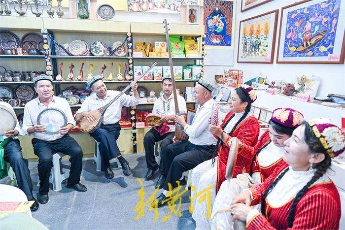 魅力爆棚 新疆喀什非遗亮相文旅博览会