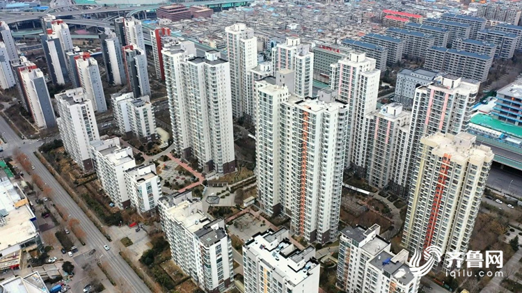         记录平凡丨最“硬核”家庭，一家五口四种职业，全在战疫一线！